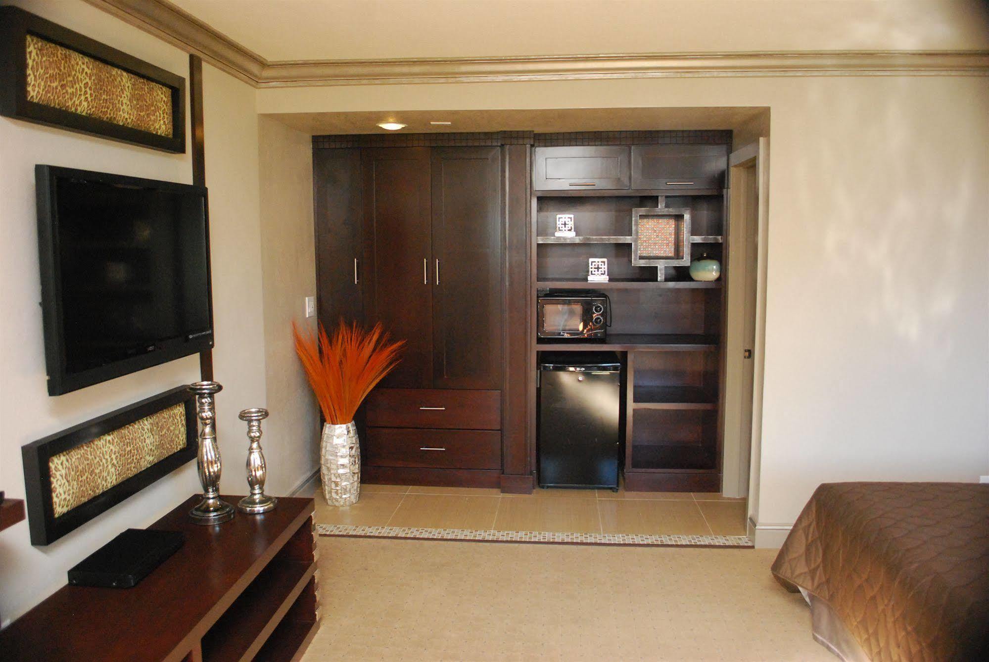 Friendly Hills Inn Уиттиер Экстерьер фото