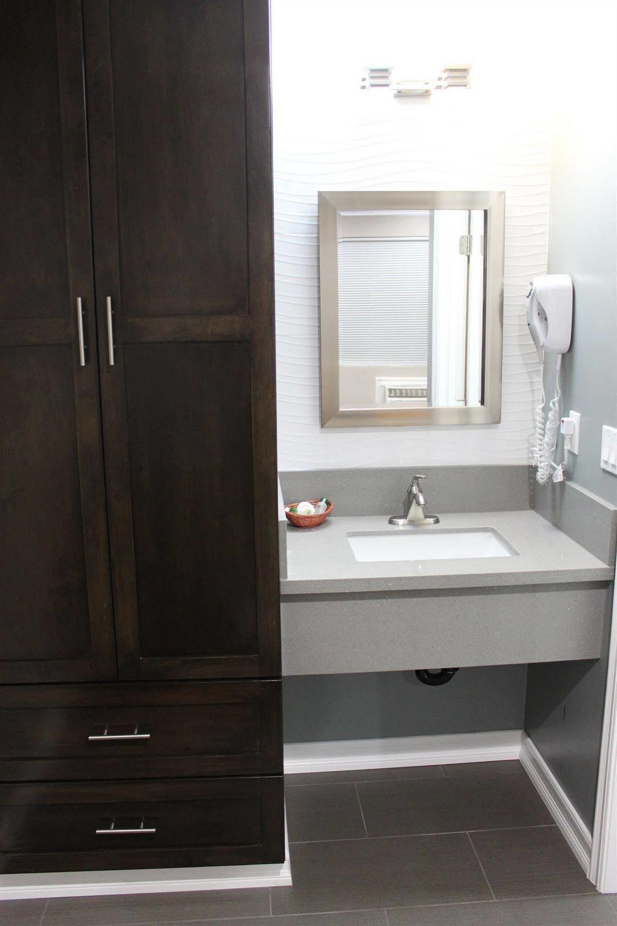 Friendly Hills Inn Уиттиер Экстерьер фото