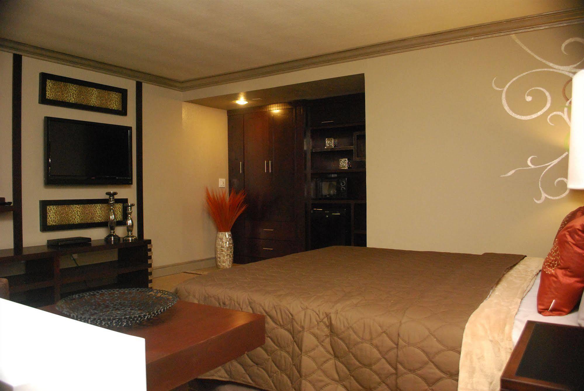 Friendly Hills Inn Уиттиер Экстерьер фото
