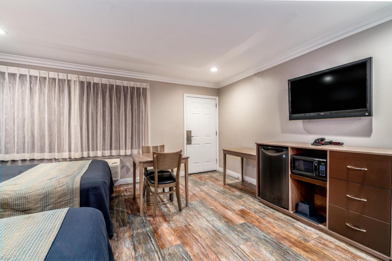 Friendly Hills Inn Уиттиер Экстерьер фото