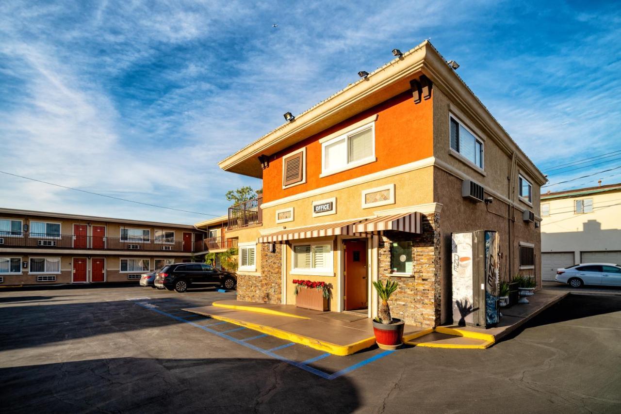 Friendly Hills Inn Уиттиер Экстерьер фото